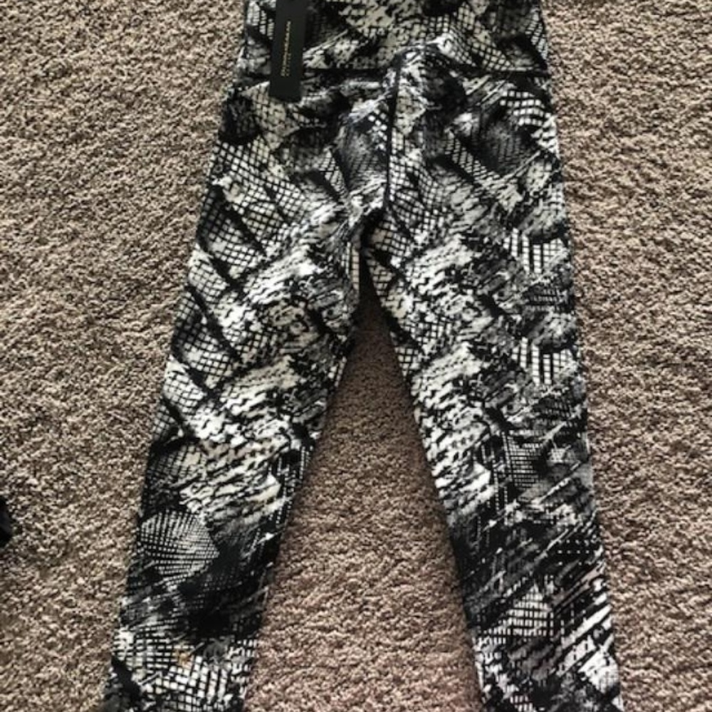 Donna Karan Leggings